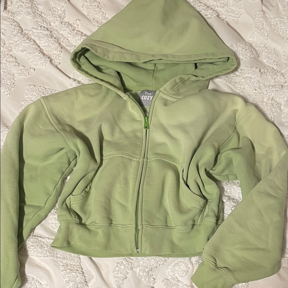 TNA cropped Green Hoodie with subtle ombré 🥝🍋‍🟩 🥑